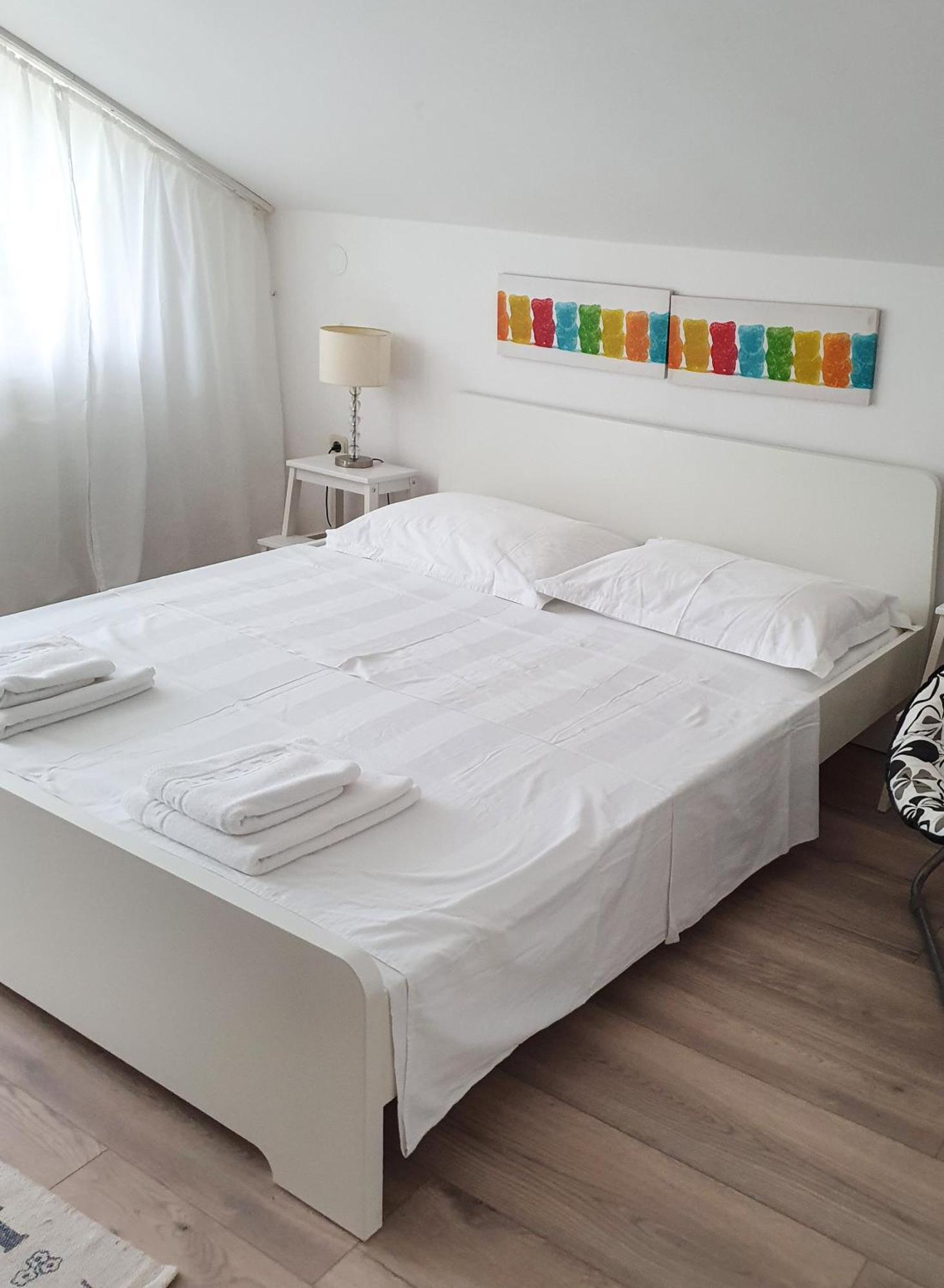 Apartments Lukas Novi Vinodolski Habitación foto